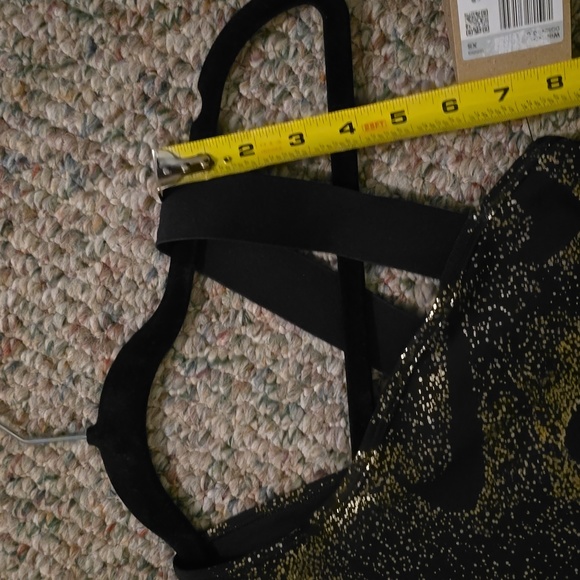 NIKE SIGNATURE  WOMEN'S BLACK & GOLD ATHLETIC TANK TOP SIZE EXTRA SMALL XS - Picture 11 of 14